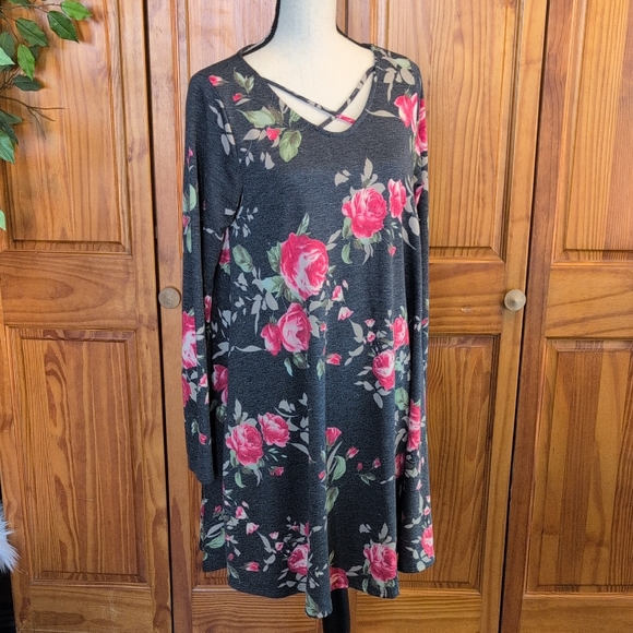 Dresses & Skirts - Elegant Floral Knit Criss-Cross Neckline Midi Dress XL             CC148
